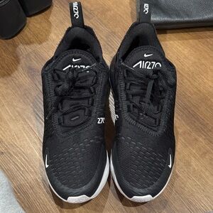 Nike Air Max 270